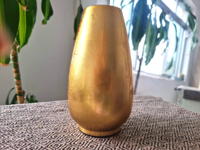 Vaso indiano Cerejeira Laca com Folhas de Ouro e Relevo 3D