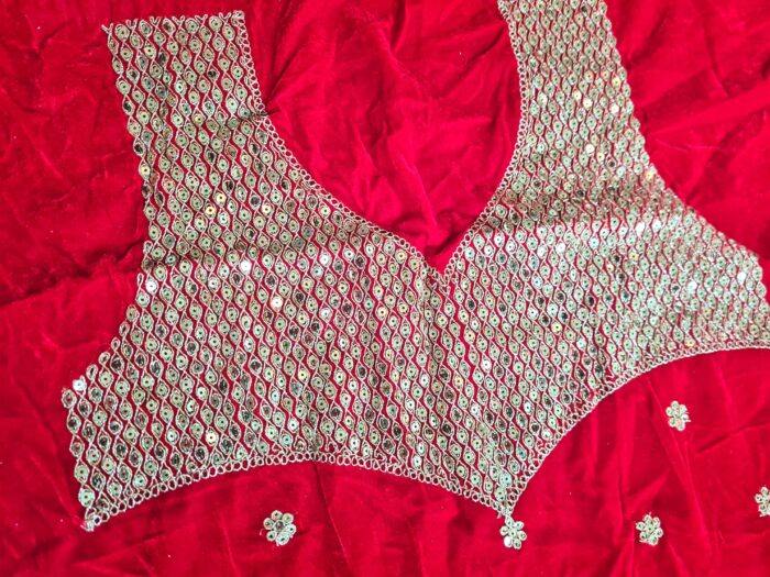 20260430_163013 Vestuário completo de noiva indiana luxo Lehenga Choli Dupatta Gold Shakti