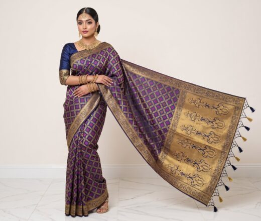 Saree Banarasi Art Silk de seda modelo Indigo Gold Meenakari Imperial Saree Banarasi Art Silk de seda modelo Indigo Gold Meenakari Imperial