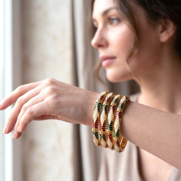 Conjunto Shringar com 4 pulseiras indianas design Meenakari
