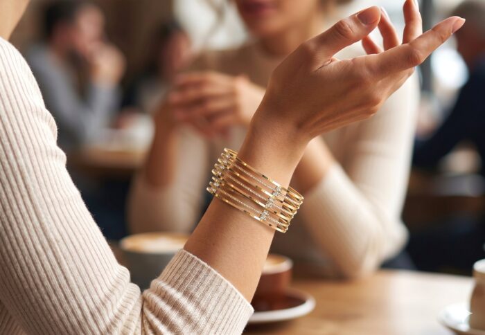 pulseira Saada dourada indiana, 2 peças, minimalista com strass, casual ou festa