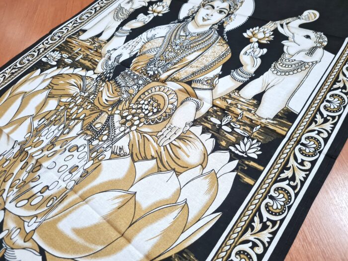 20260204_162342 Panô indiano decorativo Coleção Gold Mix da Deusa Lakshmi 100cm