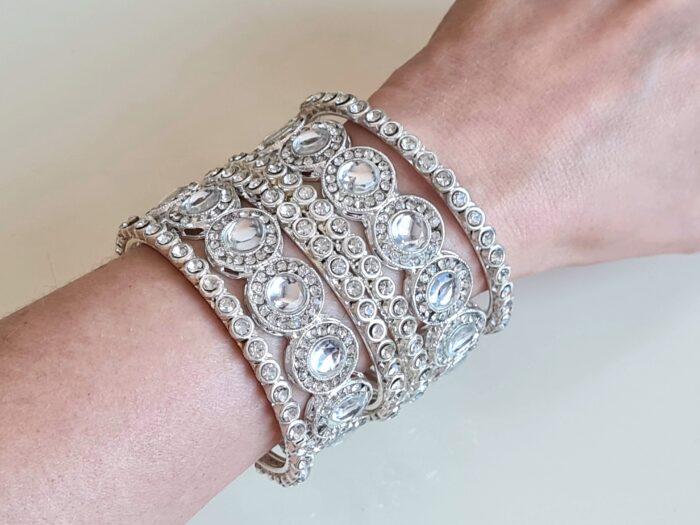 Conjunto de 6 pulseiras indianas prateadas Bollywood Shwet Kamal