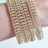 Conjunto de 4 pulseiras indianas com pedras translúcidas âmbar claro