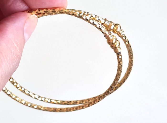 Conjunto de 2 pulseiras indianas Golden Chudi