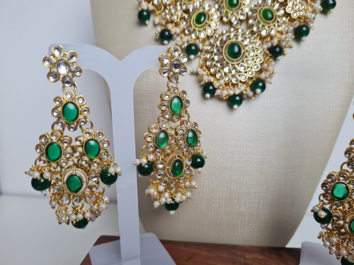 Conjunto completo de semi joia indiana para festas Parvati Green