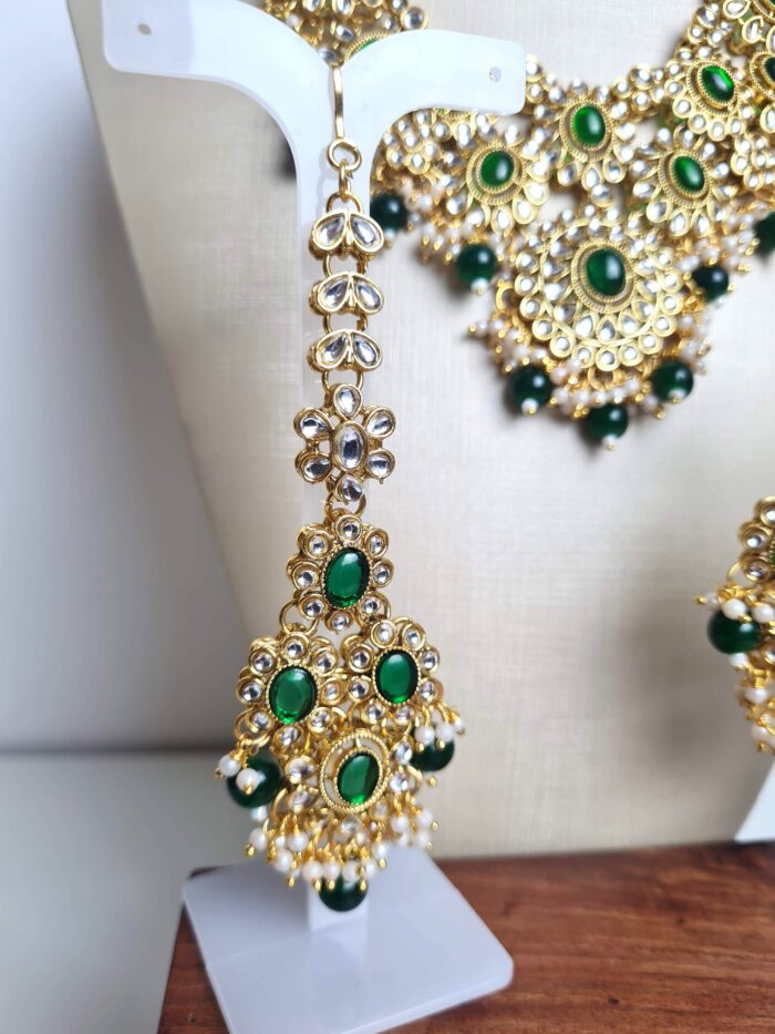 Conjunto completo de semi joia indiana para festas Parvati Green