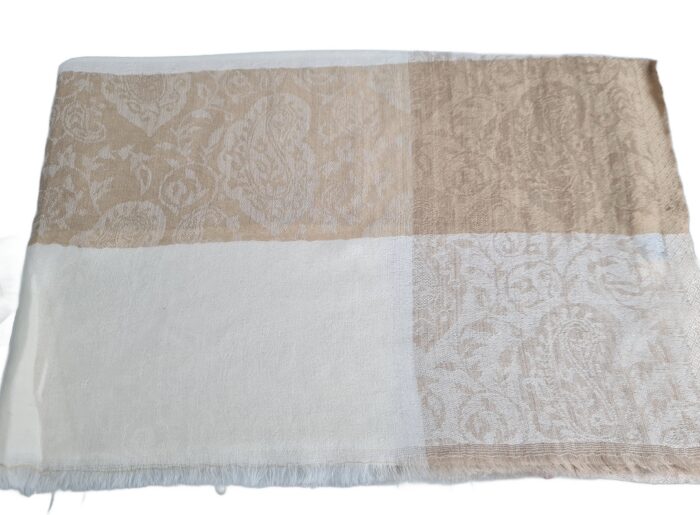 20260530_161327 Pashimina indiana de cashmere estampa paisleys tons de nude adamascada