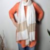 20260530_190119 Pashimina indiana de cashmere estampa paisleys tons de nude adamascada