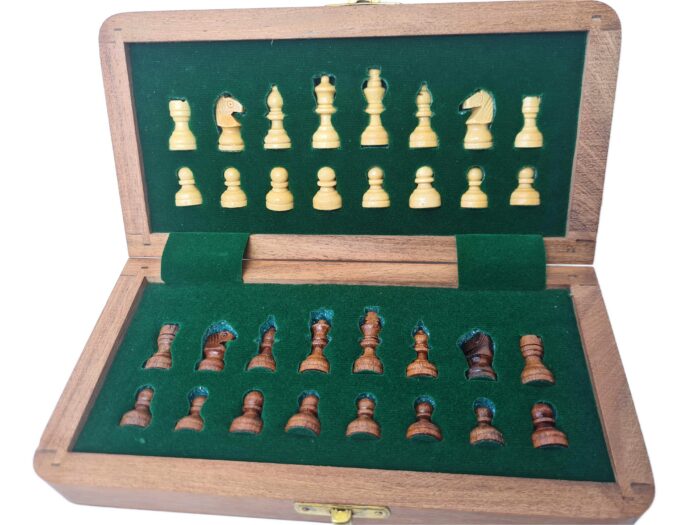 Jogo de Xadrez em Miniatura de Madeira para viagem (Artesanato Indiano)
