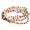 Radhe Prayer Tulsi Mala foi belamente confeccionada em madeira de tulsi para ser usada no dia a dia e na prática de meditação Radha Naam pure Tulsi Japa - Japamala de tulasi com nome de Radha gravado, 10 e 12mm