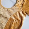 Choli blusinha para usar com saree em veludo dourado