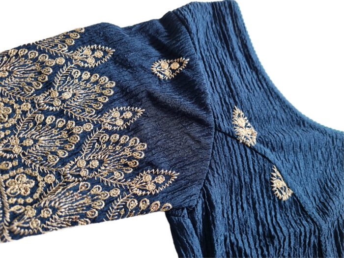 Choli blusinha para usar com saree em azul bordado