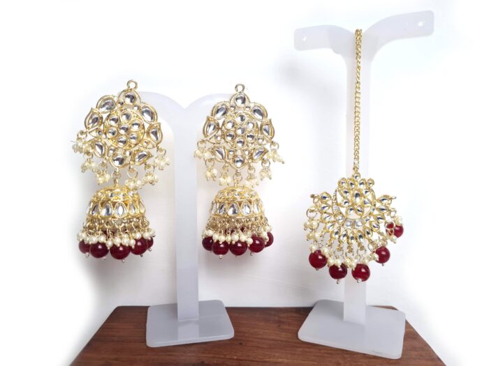 20260529_184654 Conjunto para festas indianas de brinco Jhumka com tikka bordô