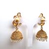 20260529_190206 Brinco indiano Jhumka dourado com pérolas de festa com design de pavão