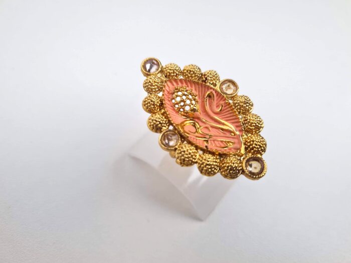 Anel indiano de festa dourado design floral rosé com pedras