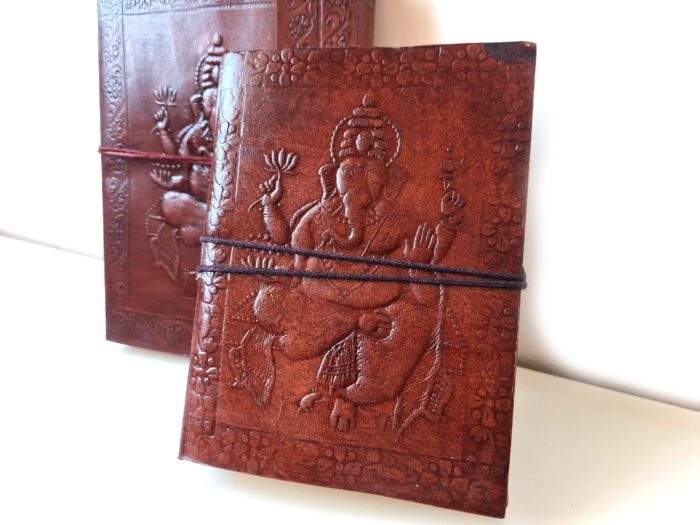 caderno de Ganesha de couro M