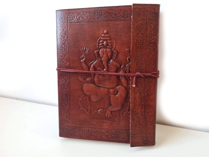 caderno de Ganesha de couro