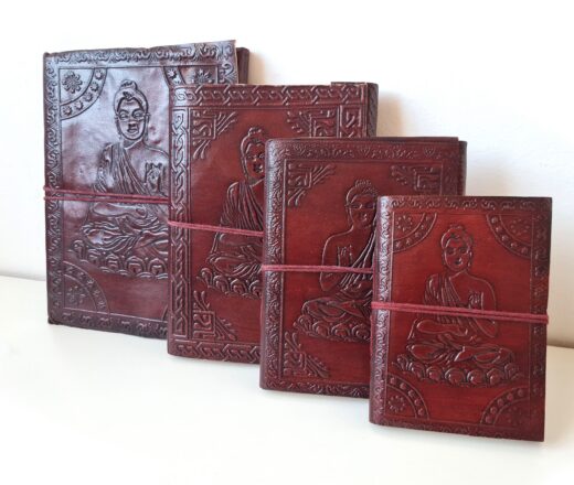 Cadernos indianos artesanais de couro com imagem de Buda