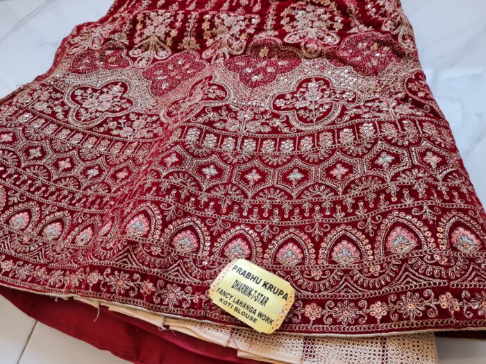 Vestuário completo de noiva indiana luxo Lehenga Choli Dupatta Raj Laxmi