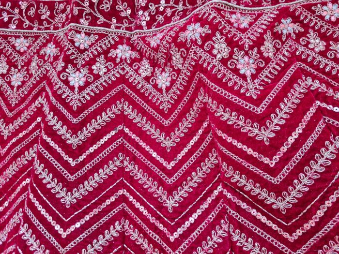 Vestuário completo de noiva indiana luxo Lehenga Choli Dupatta Raj Laxmi