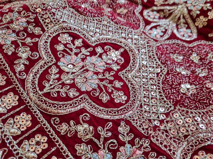 Vestuário completo de noiva indiana luxo Lehenga Choli Dupatta Raj Laxmi