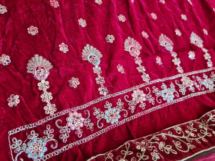 Vestuário completo de noiva indiana luxo Lehenga Choli Dupatta Raj Laxmi