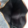 20260730_111817 Mochila 100% Hemp fibra natural design Chevron PB e caramelo