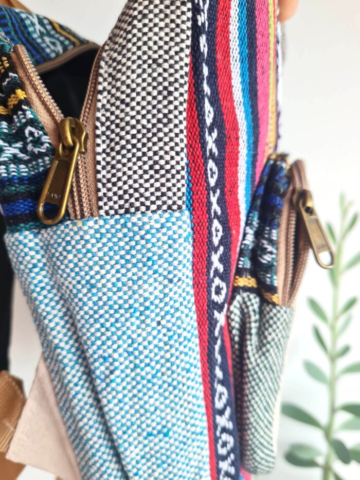 20260730_112316 Mochila 100% Hemp fibra natural design Boho colorido Shiva