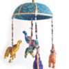 Móbile indiano de cúpula Azul claro com 5 elefantes coloridos