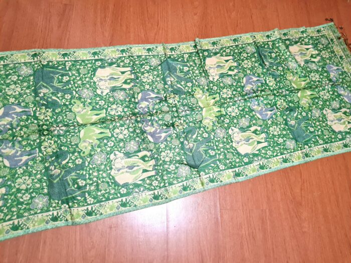 Lenço indiano dupla face clássico estampa de elefantes verde e creme