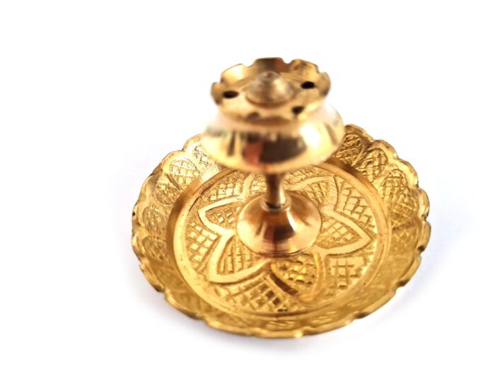 Incensário clássico dourado design flor 5 furos para varetas