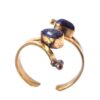 Anel indiano dourado casual com design moderno e pedras azuis