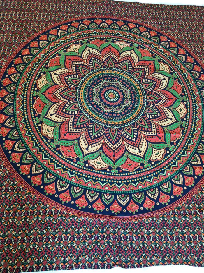 Panô indiano de algodão estampa de mandala tons de coral e verde 2,40m