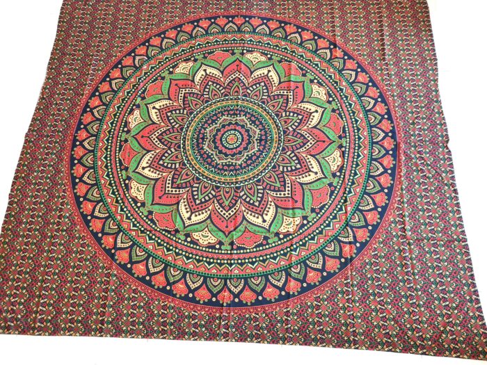 Panô indiano de algodão estampa de mandala tons de coral e verde 2,40m