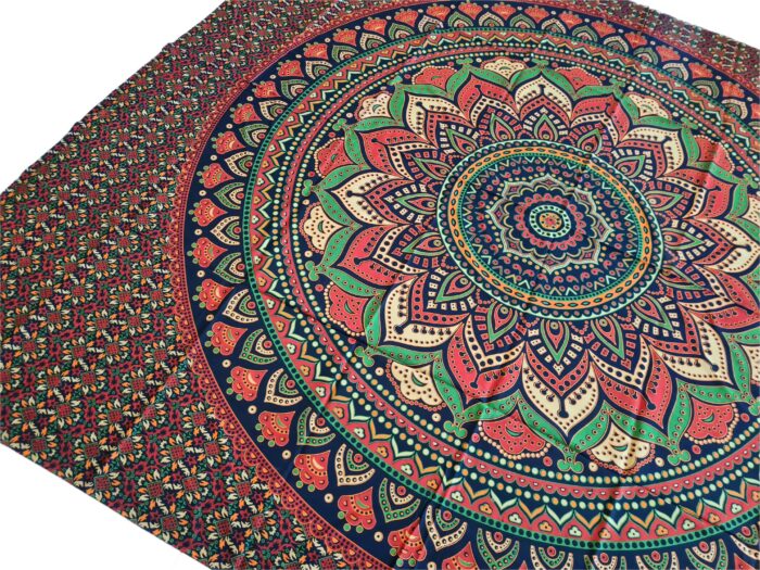 Panô indiano de algodão estampa de mandala tons de coral e verde 2,40m
