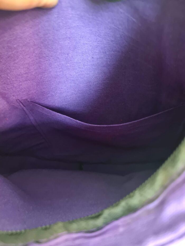 Bolsa Indiana tiracolo étnica floral com alça longa roxa