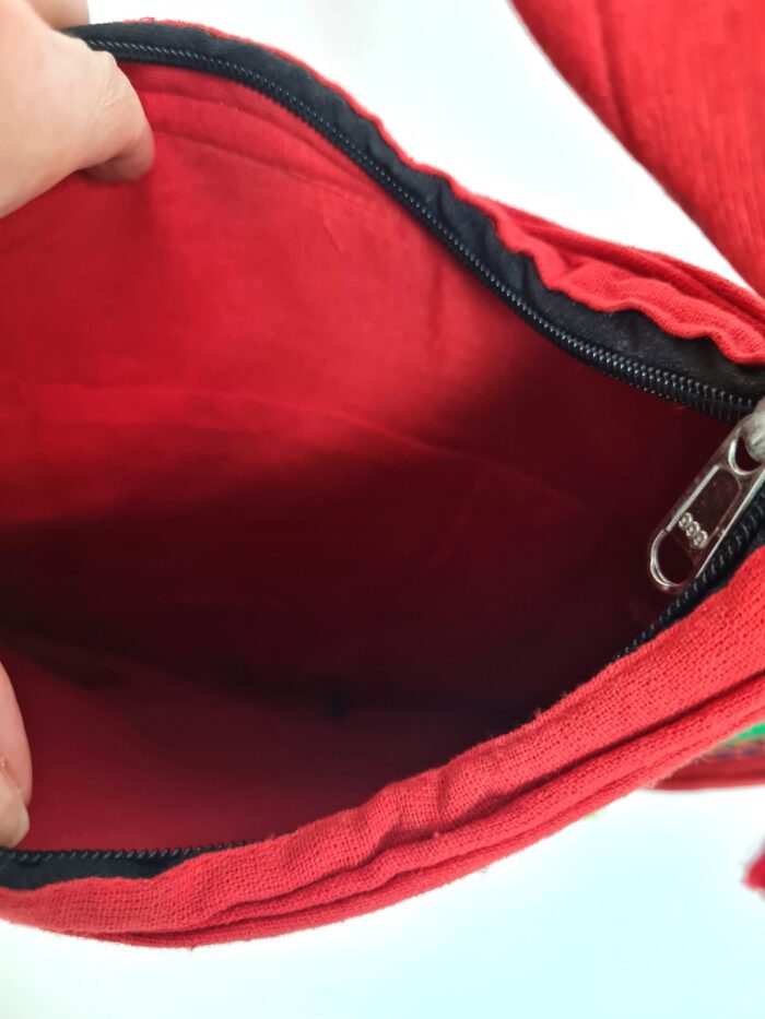 Bolsa Indiana tiracolo étnica floral com alça longa vermelha