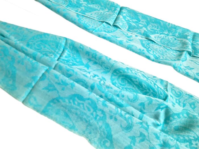 Pashmina indiana de Cashmere azul paisleys adamascado