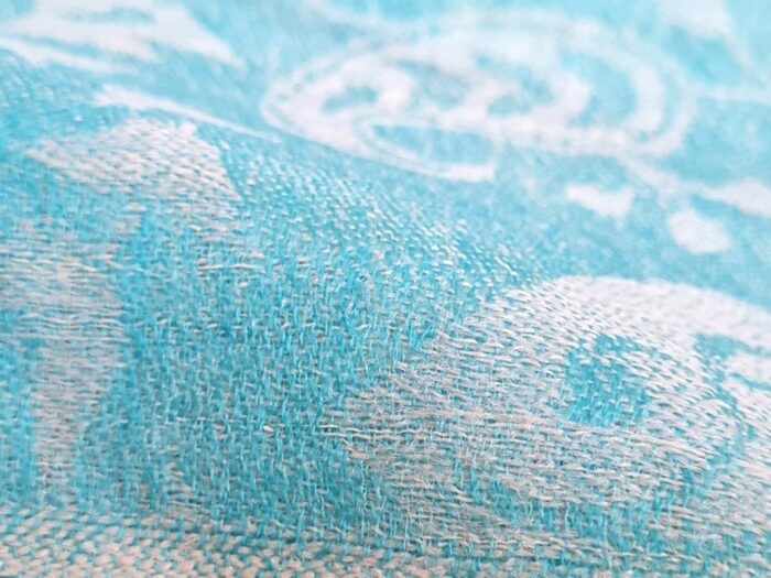 Pashmina indiana de Cashmere azul paisleys adamascado