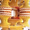 Lanterna Akash Kandil em macramê para Diwali mostarda e vermelho com rudrakshas 125cm