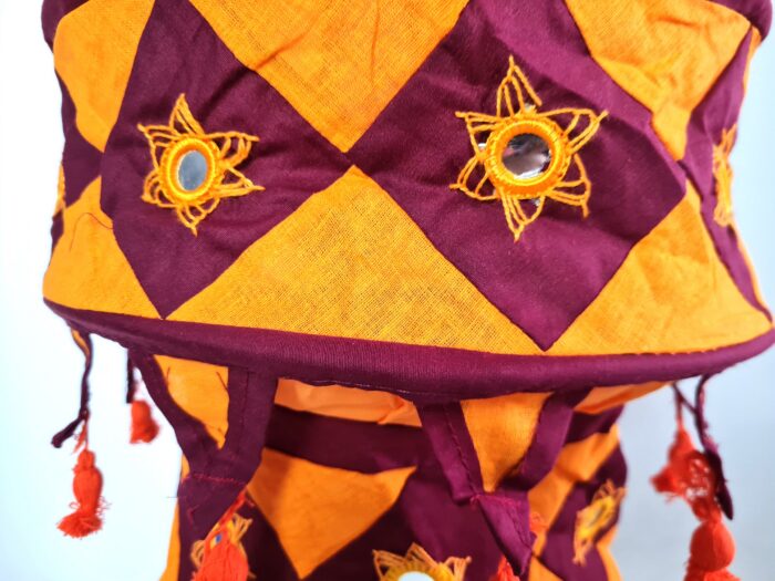 Lanterna Indiana Diwali (Akash Kandil) com espelhos e tassels laranja e vinho